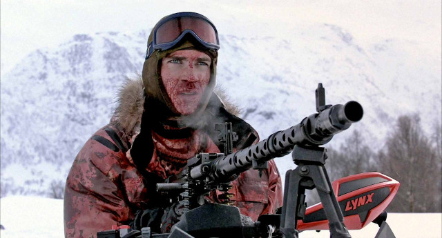 Ein Maschinengewehr gegen Nazi Zombies? - Dead Snow, idylischer Nazi-Zombie Blutbad-Spass (Photo 1)